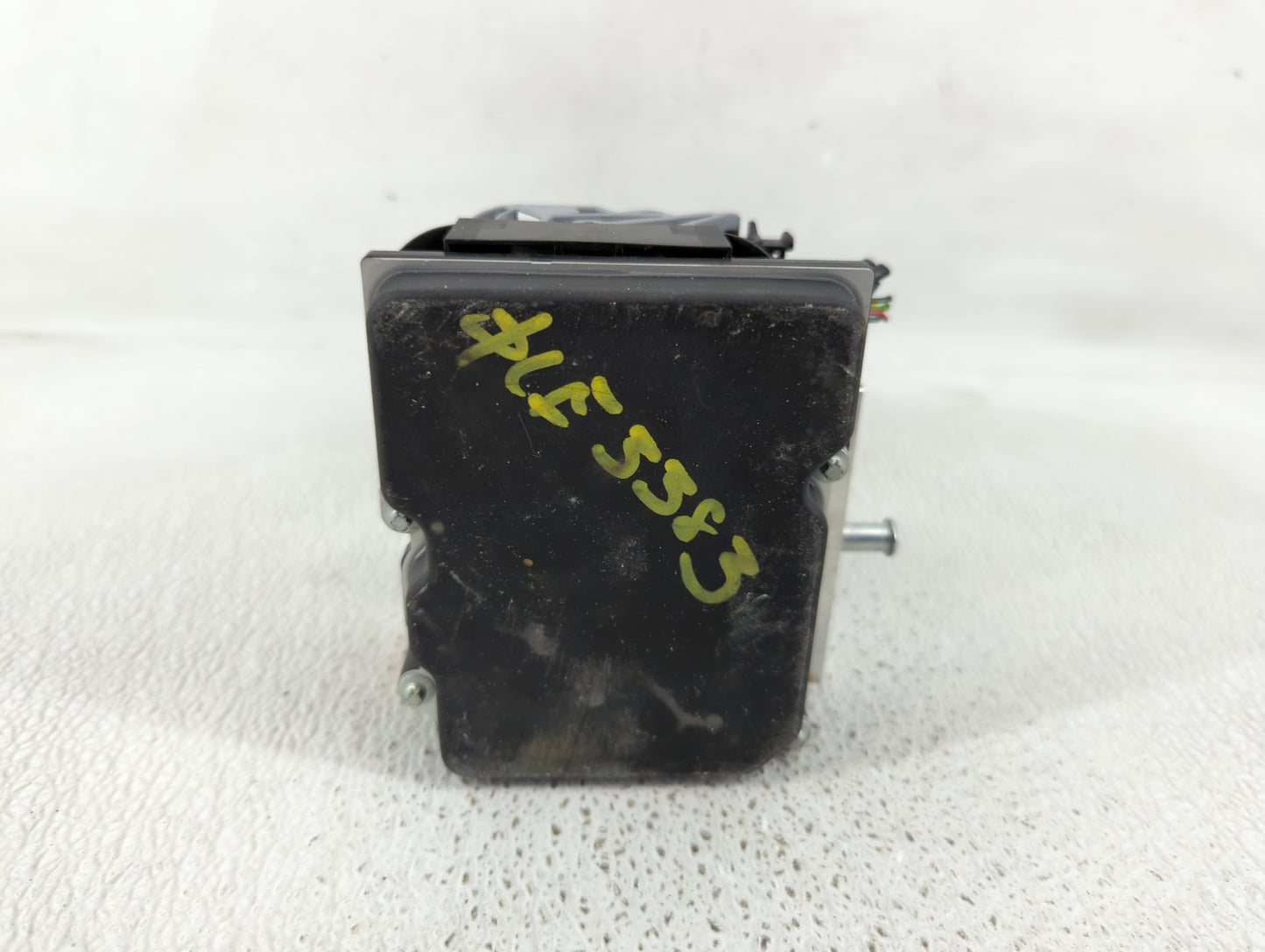 2010-2011 Land Rover Lr4 ABS Pump Control Module Replacement P/N:AH42-2C405-AH Fits Fits 2010 2011 2012 OEM Used Auto Parts 