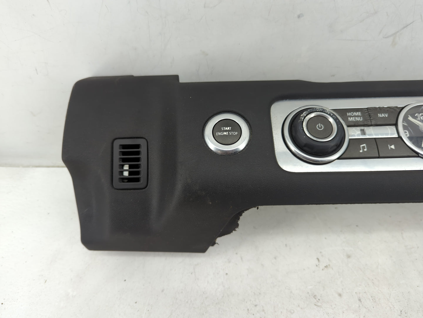 2010-2016 Land Rover Lr4 Radio AM FM Cd Player Receiver Replacement P/N:8V0919614B Fits Fits 2010 2011 2012 2013 2014 2015 2