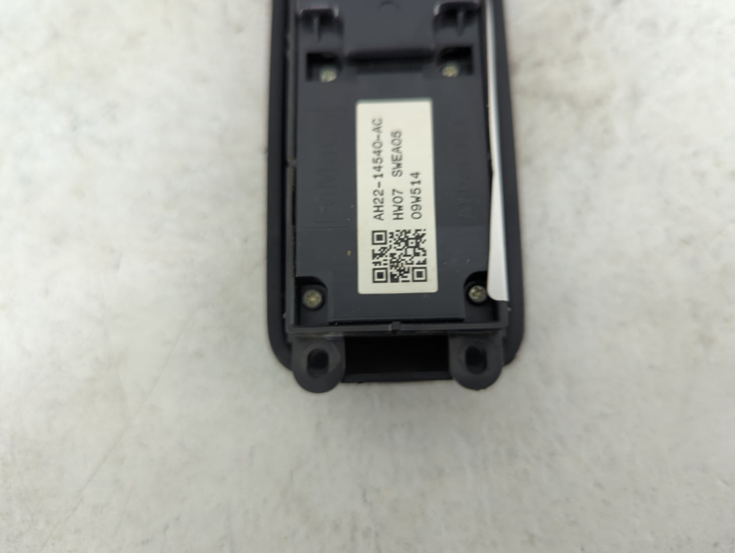 2010-2016 Land Rover Lr4 Master Power Window Switch Replacement Driver Side Left P/N:AH22-14540-AC Fits OEM Used Auto Parts 