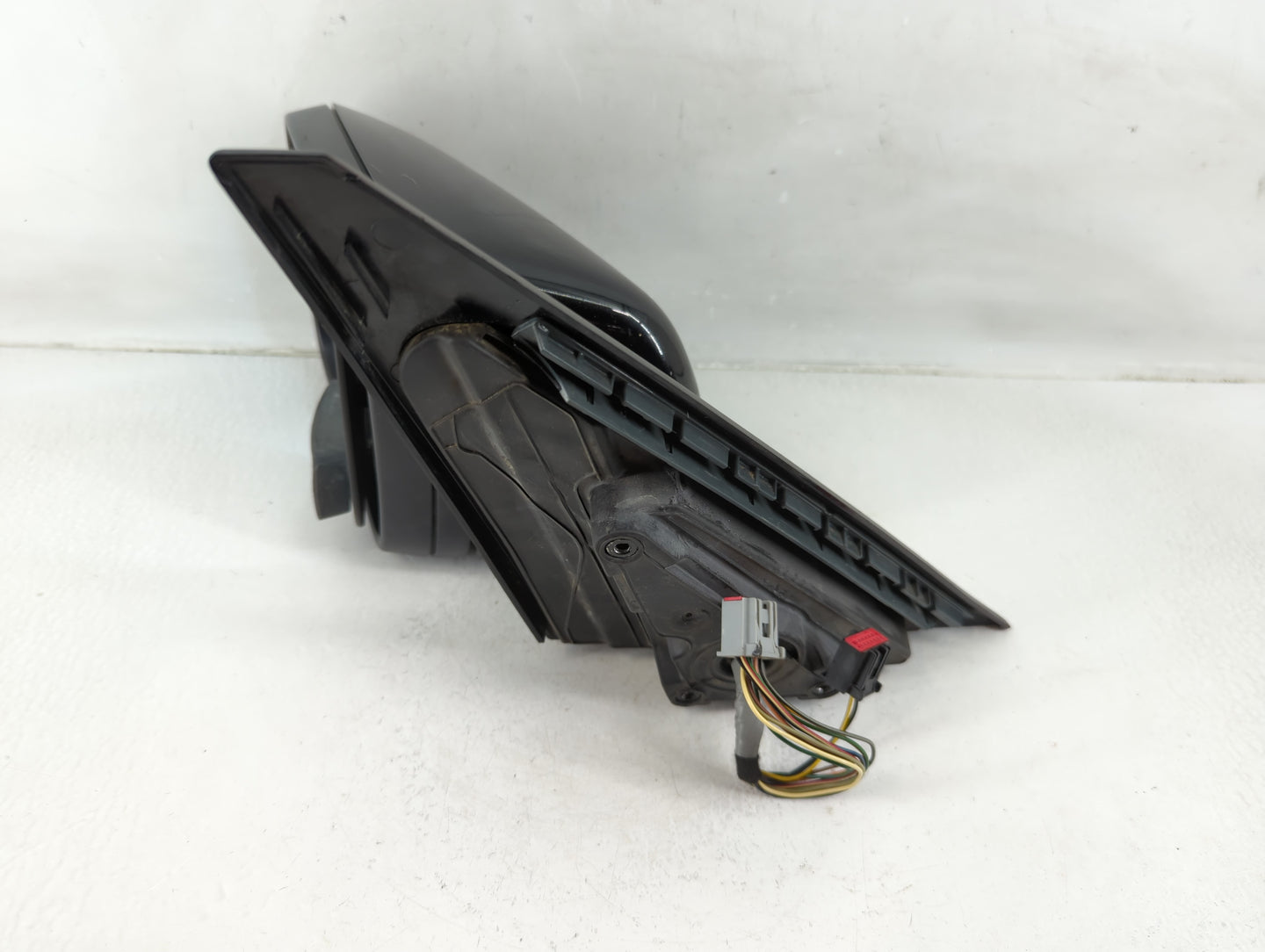 2010-2012 Land Rover Range Rover Driver Side View Mirror - Left Door Mirror OEM Used - Oemusedautoparts1.com