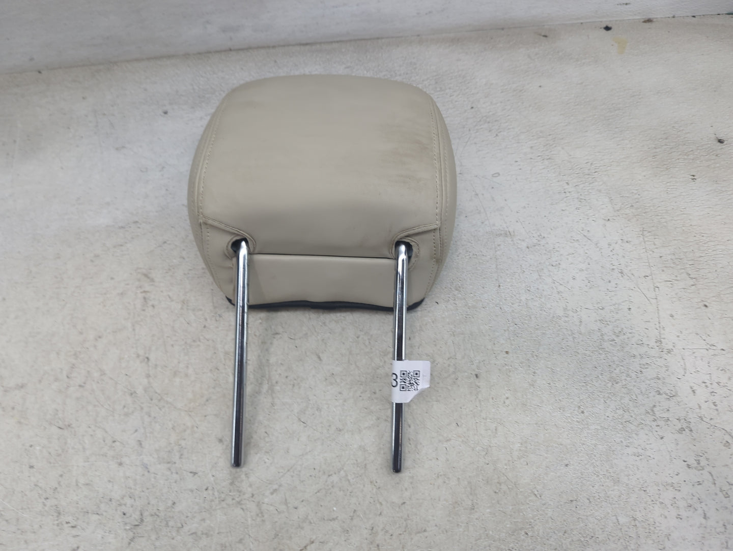 2010 Land Rover Range Rover Headrest Head Rest Front Driver Passenger Seat Fits OEM Used Auto Parts - Oemusedautoparts1.com