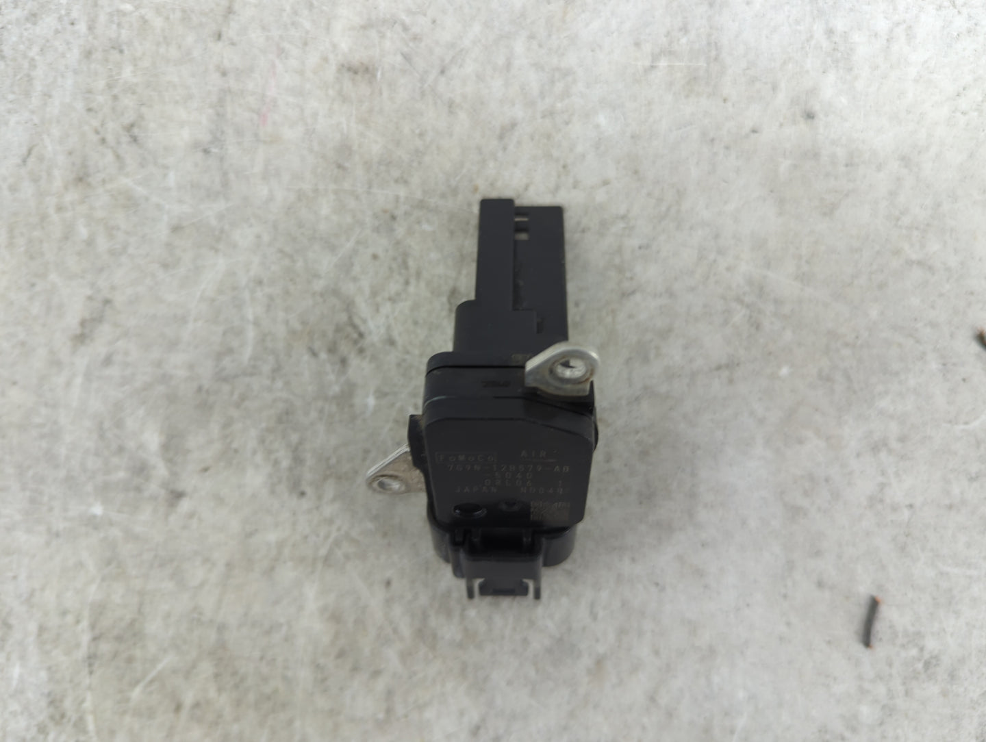 2010-2012 Land Rover Range Rover Mass Air Flow Meter Maf - Oemusedautoparts1.com