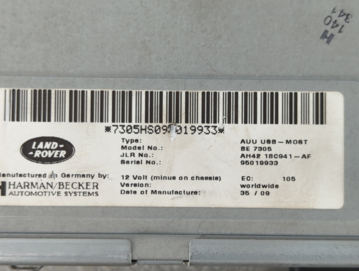 2010-2012 Land Rover Range Rover Am Fm Cd Player Radio Receiver 388035 - Oemusedautoparts1.com