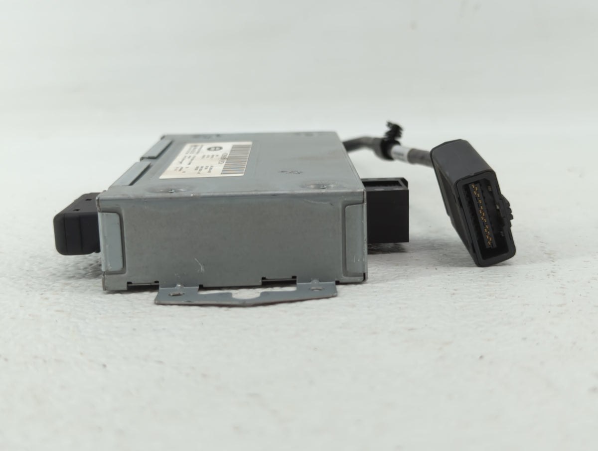 2010-2012 Land Rover Range Rover Am Fm Cd Player Radio Receiver 388035 - Oemusedautoparts1.com