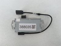 2010-2012 Land Rover Range Rover Am Fm Cd Player Radio Receiver 388035 - Oemusedautoparts1.com