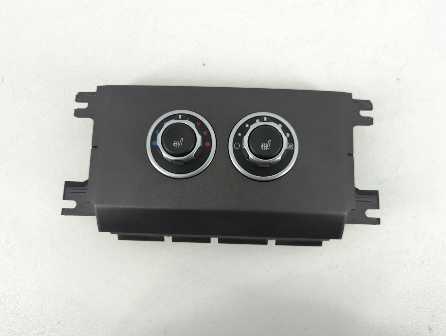2010-2011 Land Rover Range Rover Climate Control Module Temperature AC/Heater Replacement P/N:P7H42-18C612-JB Fits Fits 2010