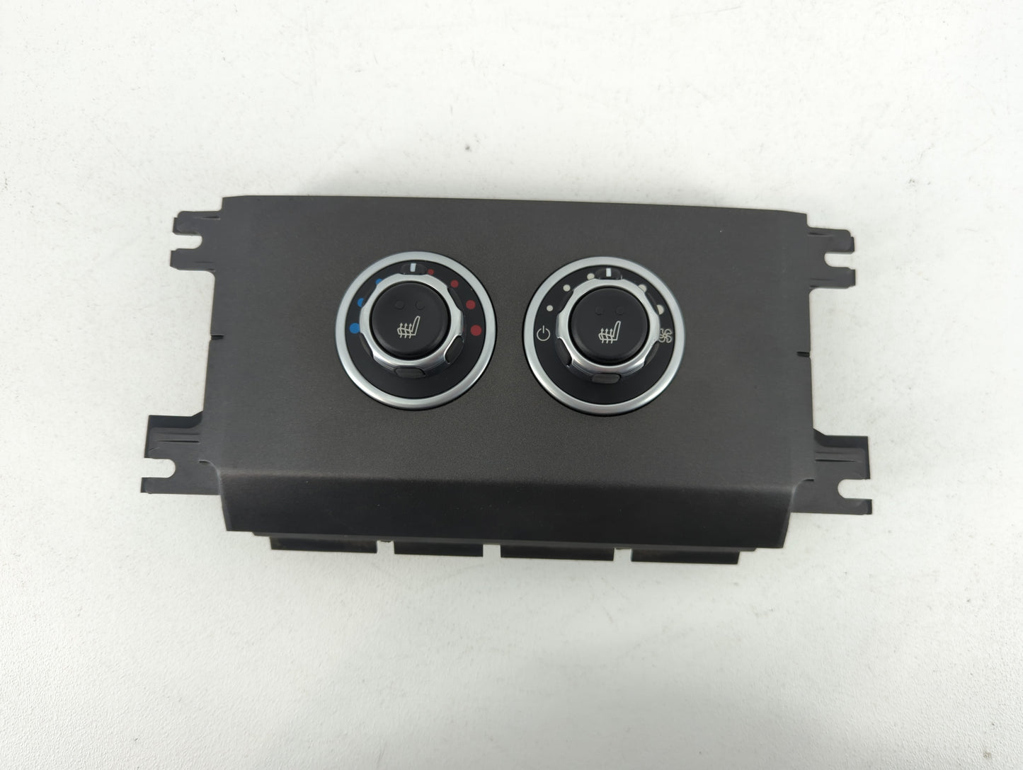 2010-2011 Land Rover Range Rover Climate Control Module Temperature AC/Heater Replacement P/N:P7H42-18C612-JB Fits Fits 2010