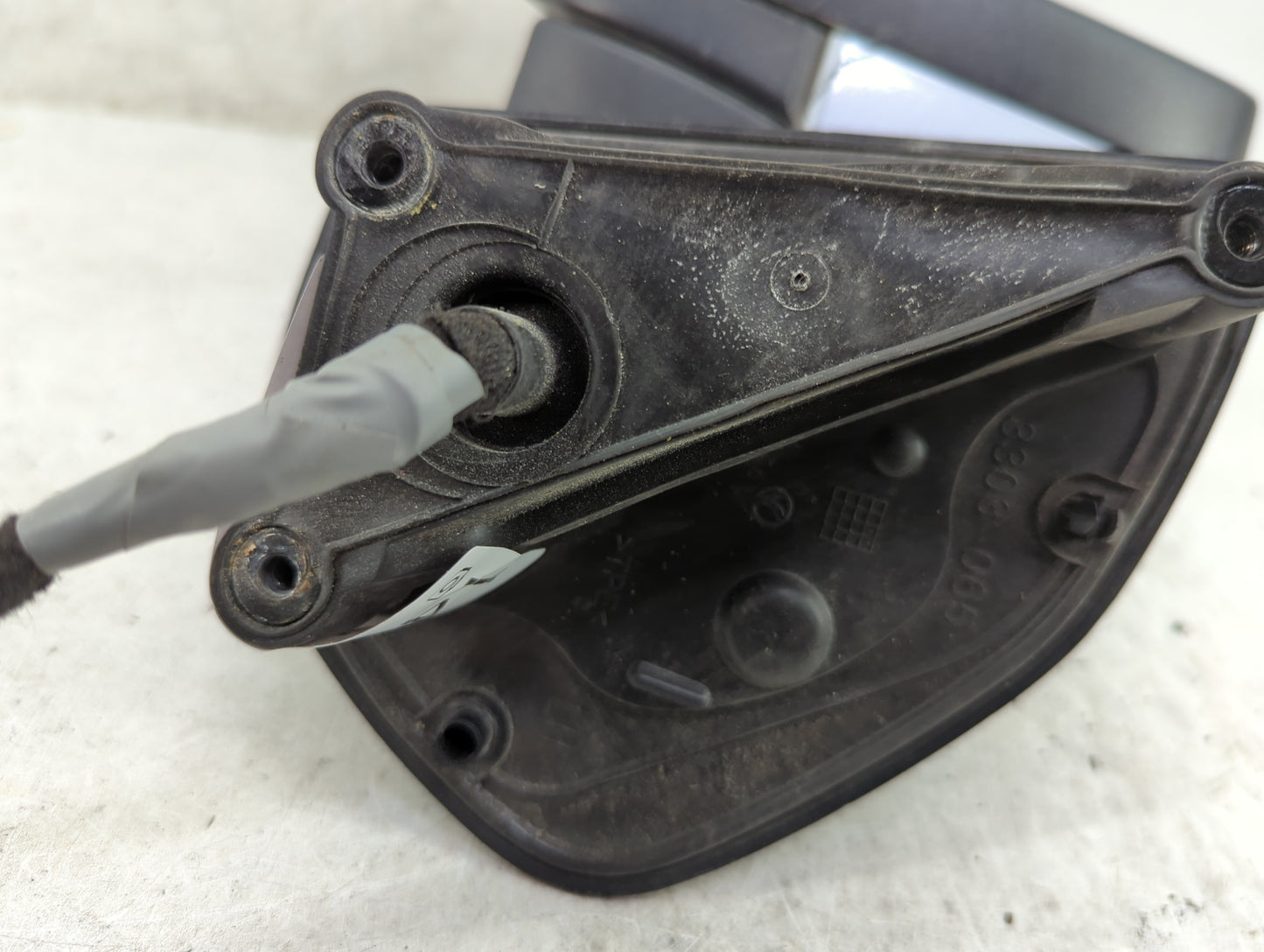 2010-2013 Land Rover Range Rover Sport Driver Side View Mirror - Left Door Mirror OEM Used - Oemusedautoparts1.com