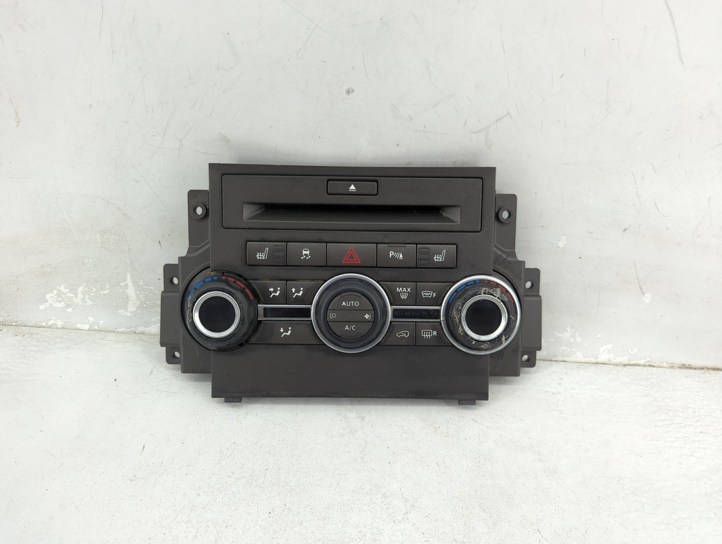 2010-2011 Land Rover Range Rover Sport Climate Control Module Temperature AC/Heater Replacement Fits OEM Used Auto Parts - O