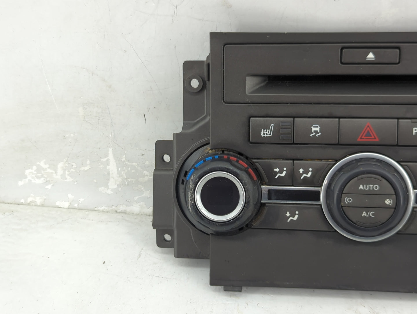 2010-2011 Land Rover Range Rover Sport Climate Control Module Temperature AC/Heater Replacement Fits OEM Used Auto Parts - O