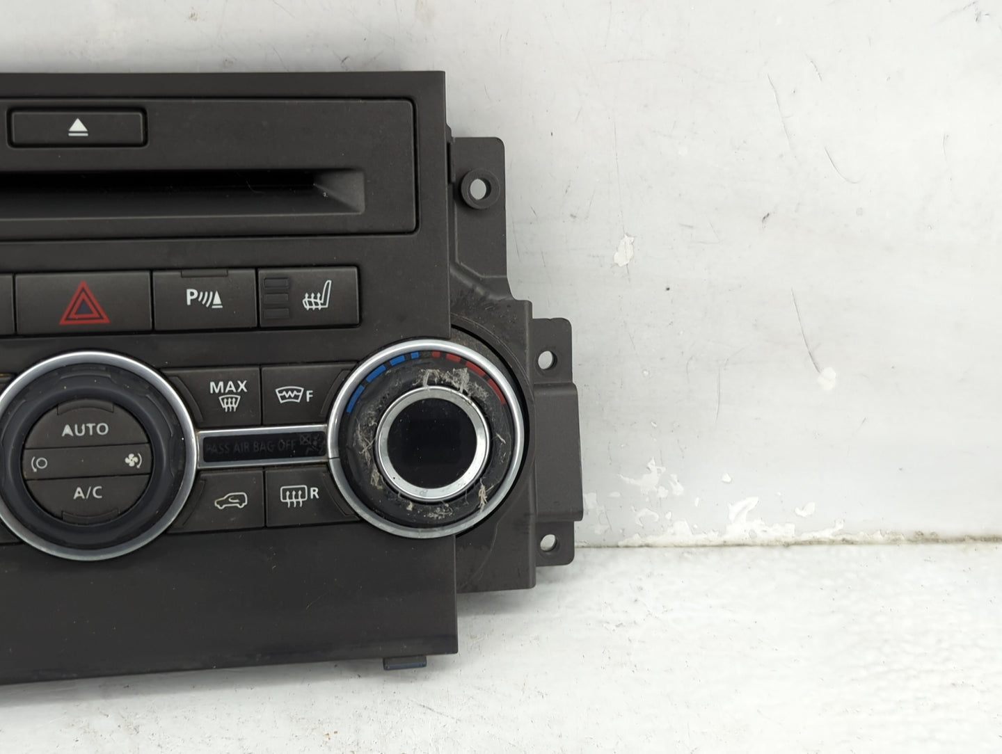 2010-2011 Land Rover Range Rover Sport Climate Control Module Temperature AC/Heater Replacement Fits OEM Used Auto Parts - O