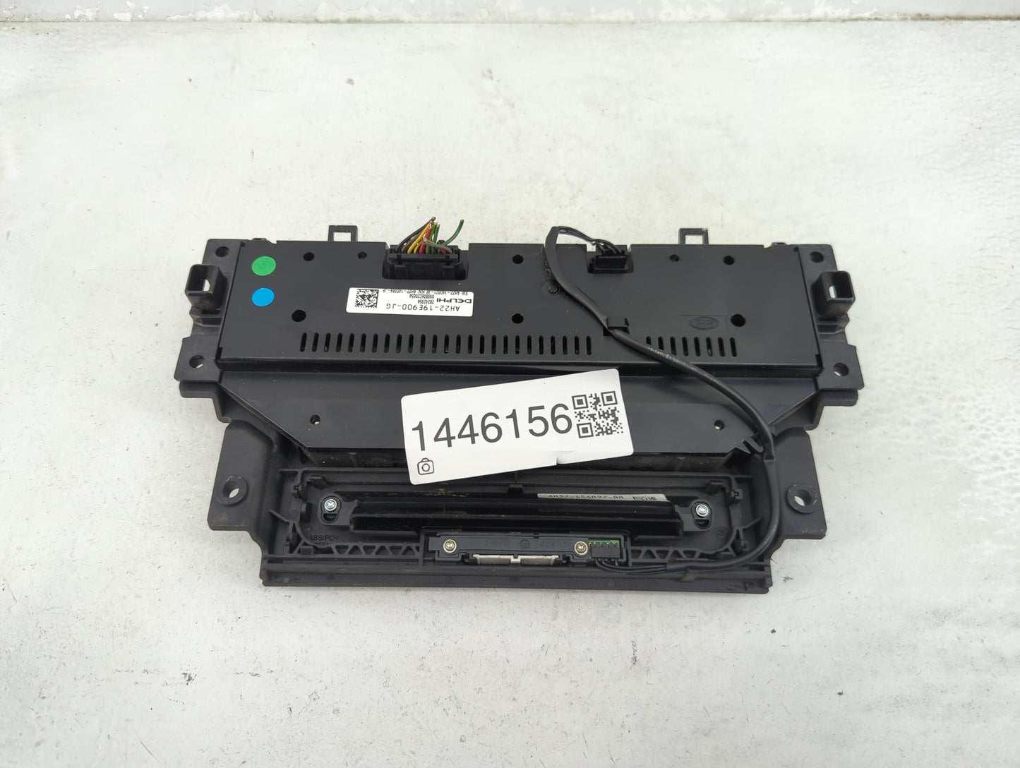 2010-2011 Land Rover Range Rover Sport Climate Control Module Temperature AC/Heater Replacement Fits OEM Used Auto Parts - O
