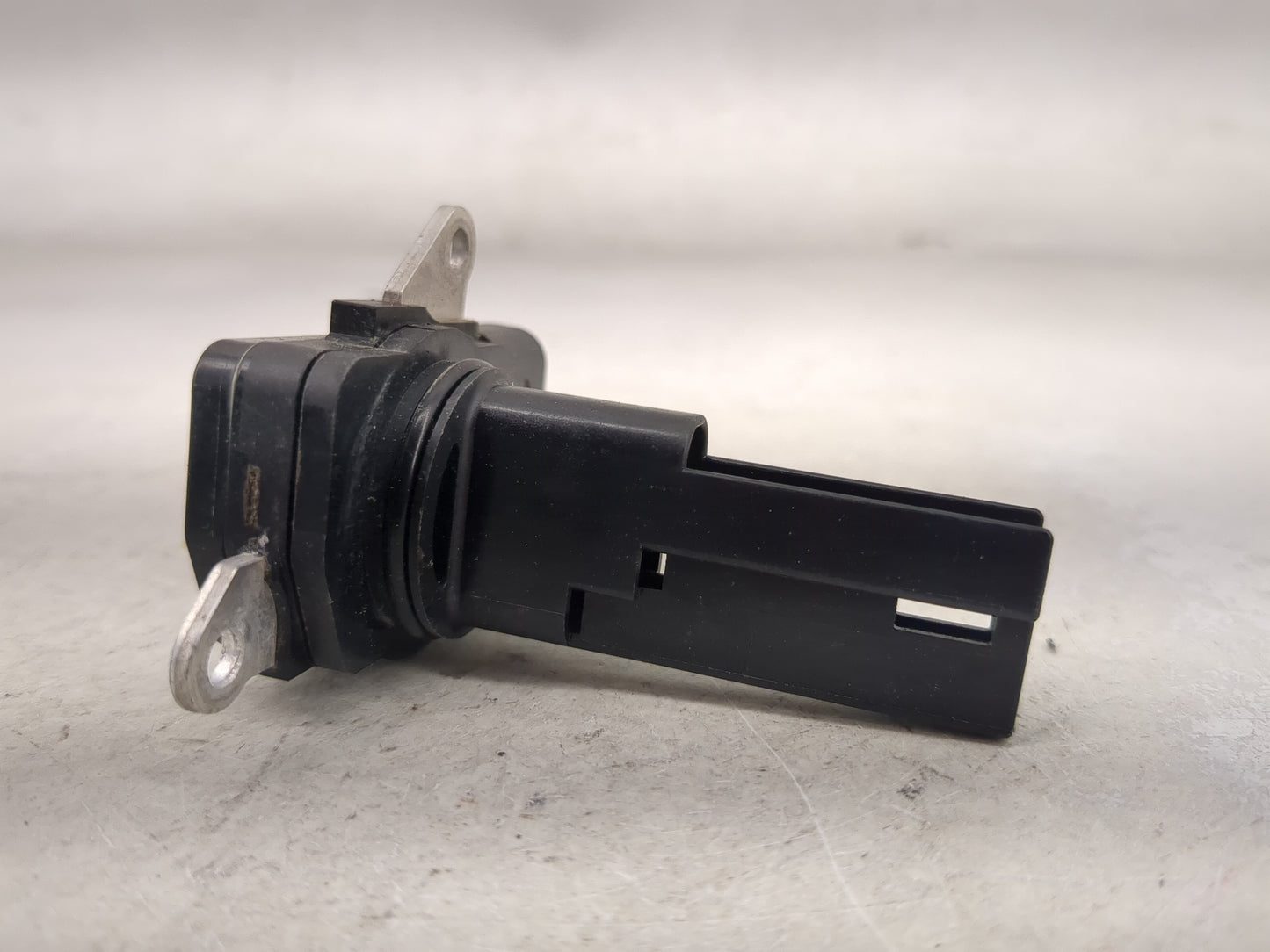 2010-2013 Land Rover Range Rover Sport Mass Air Flow Meter Maf 1487300 - Oemusedautoparts1.com