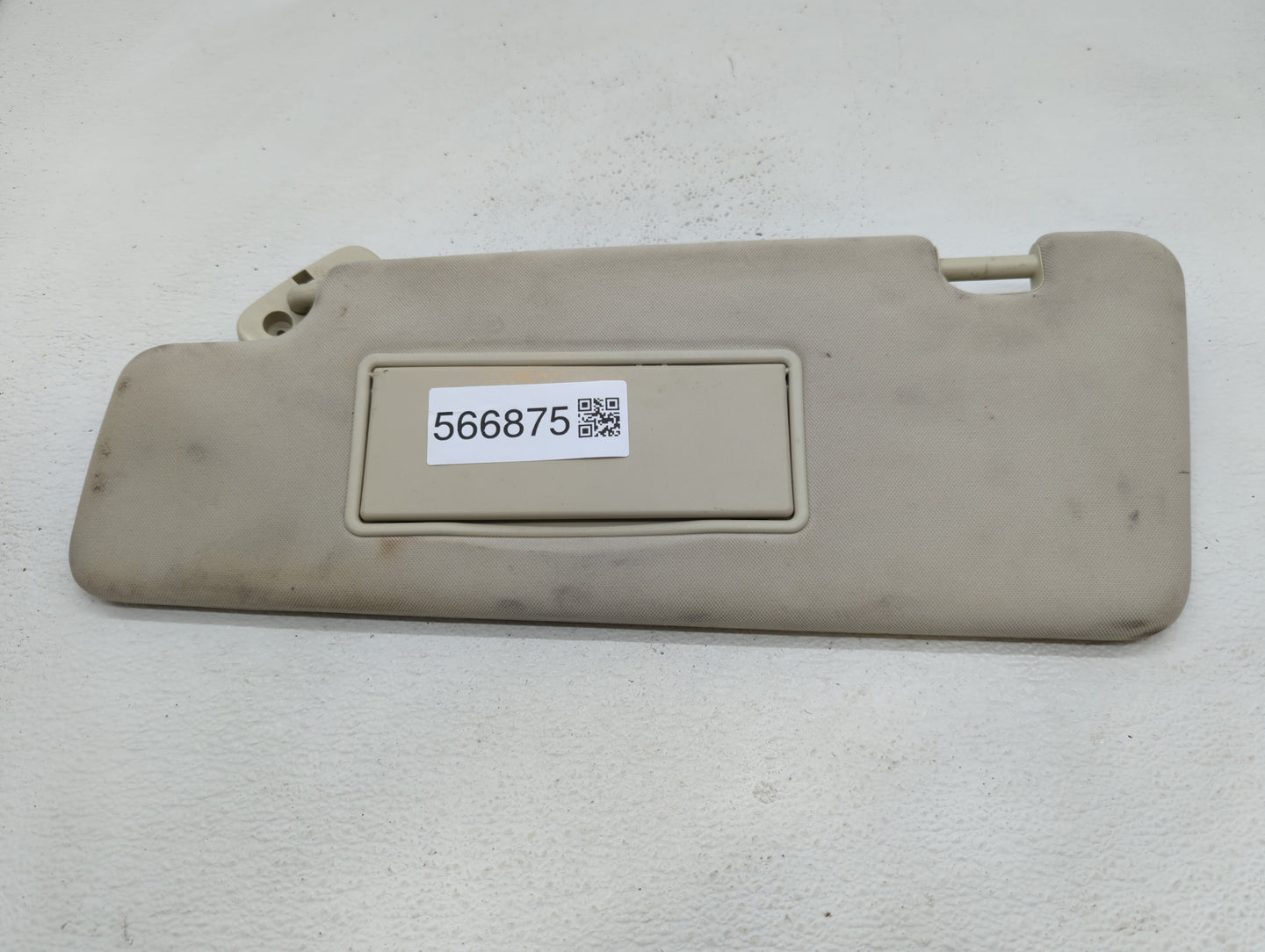 2010-2011 Land Rover Range Rover Sport Sun Visor Shade Replacement Passenger Right Mirror Fits Fits 2010 2011 OEM Used Auto 