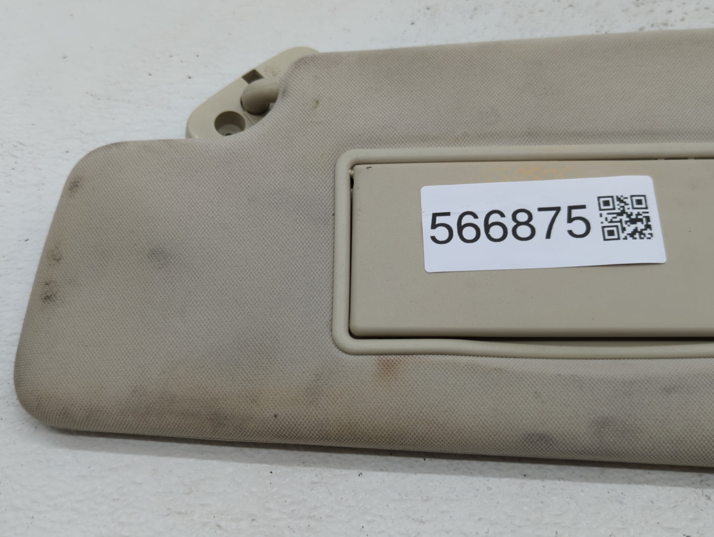 2010-2011 Land Rover Range Rover Sport Sun Visor Shade Replacement Passenger Right Mirror Fits Fits 2010 2011 OEM Used Auto 