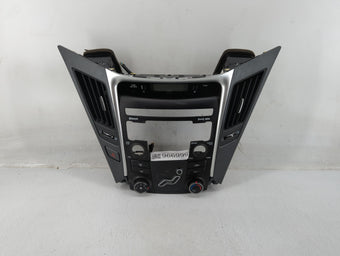 compare product 2010-2011 Land Rover Range Rover Sport Climate Control Module Temperature AC/Heater Replacement P/N:97250-3Q000 Fits OEM Used Auto Parts