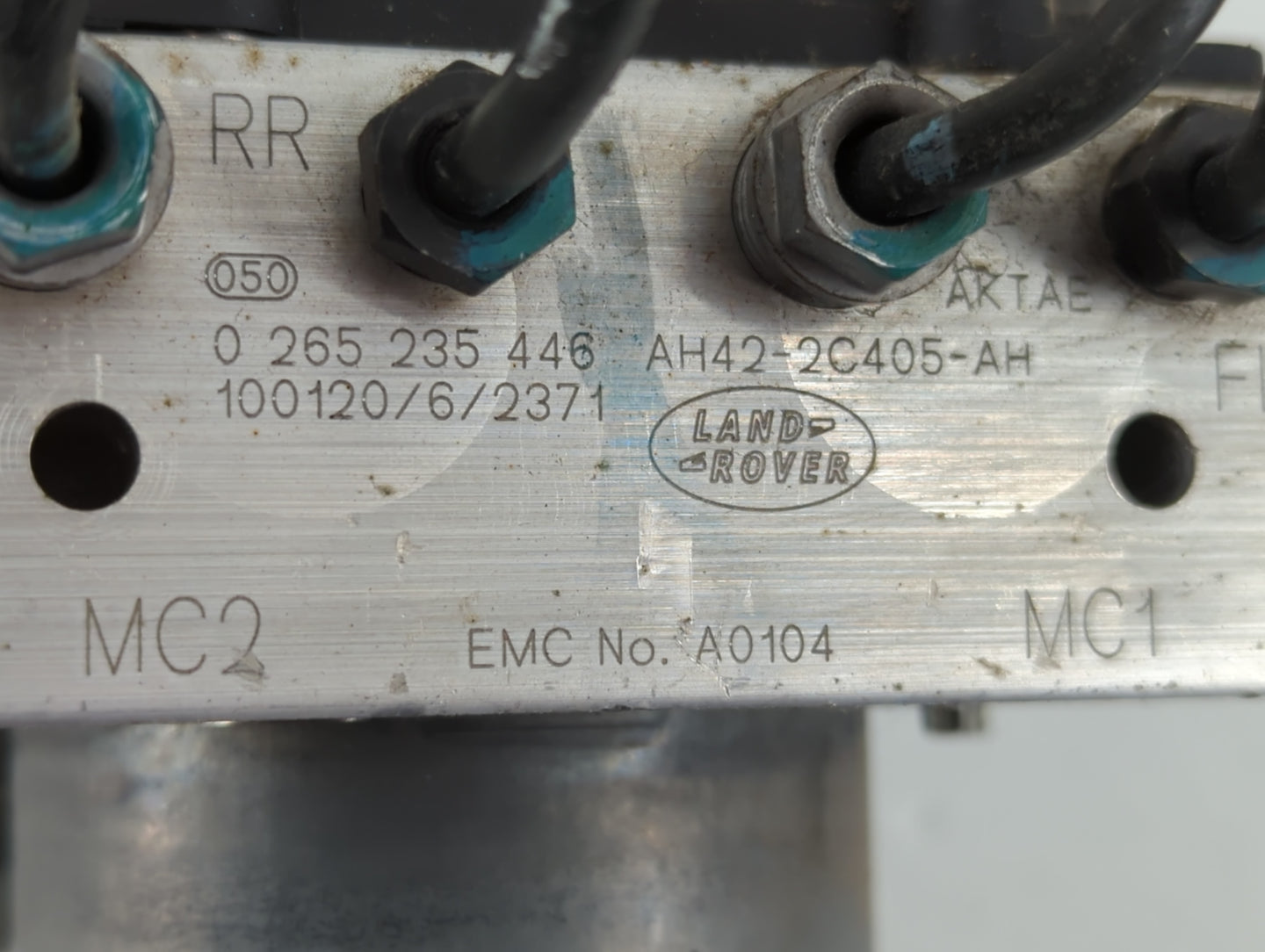 2010-2011 Land Rover Range Rover Sport ABS Pump Control Module Replacement P/N:AH42-2C405-AH 0 265 235 446 Fits OEM Used Aut