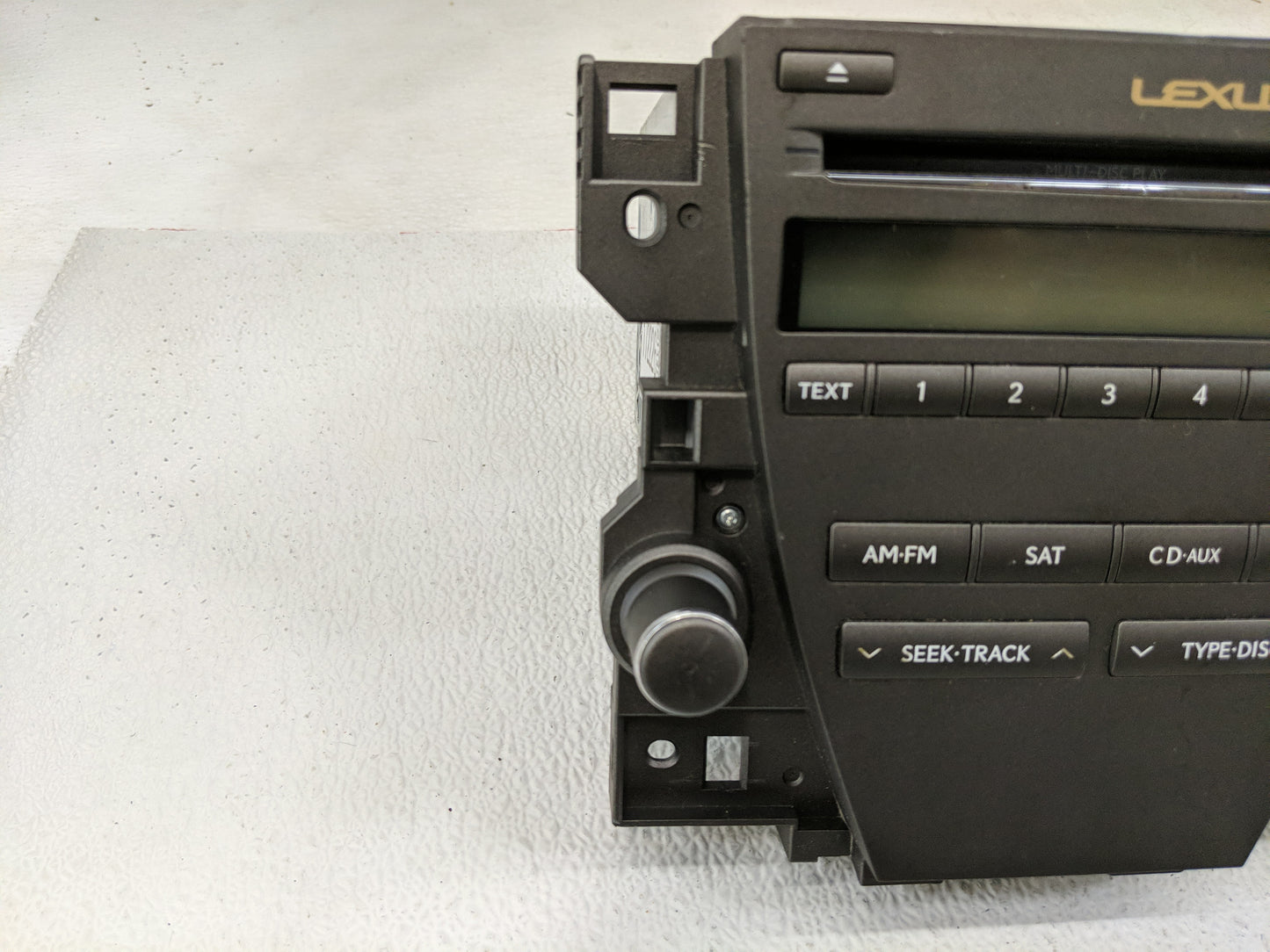 2010-2012 Lexus Es350 Radio AM FM Cd Player Receiver Replacement P/N:86120-33E40 Fits Fits 2010 2011 2012 OEM Used Auto Part