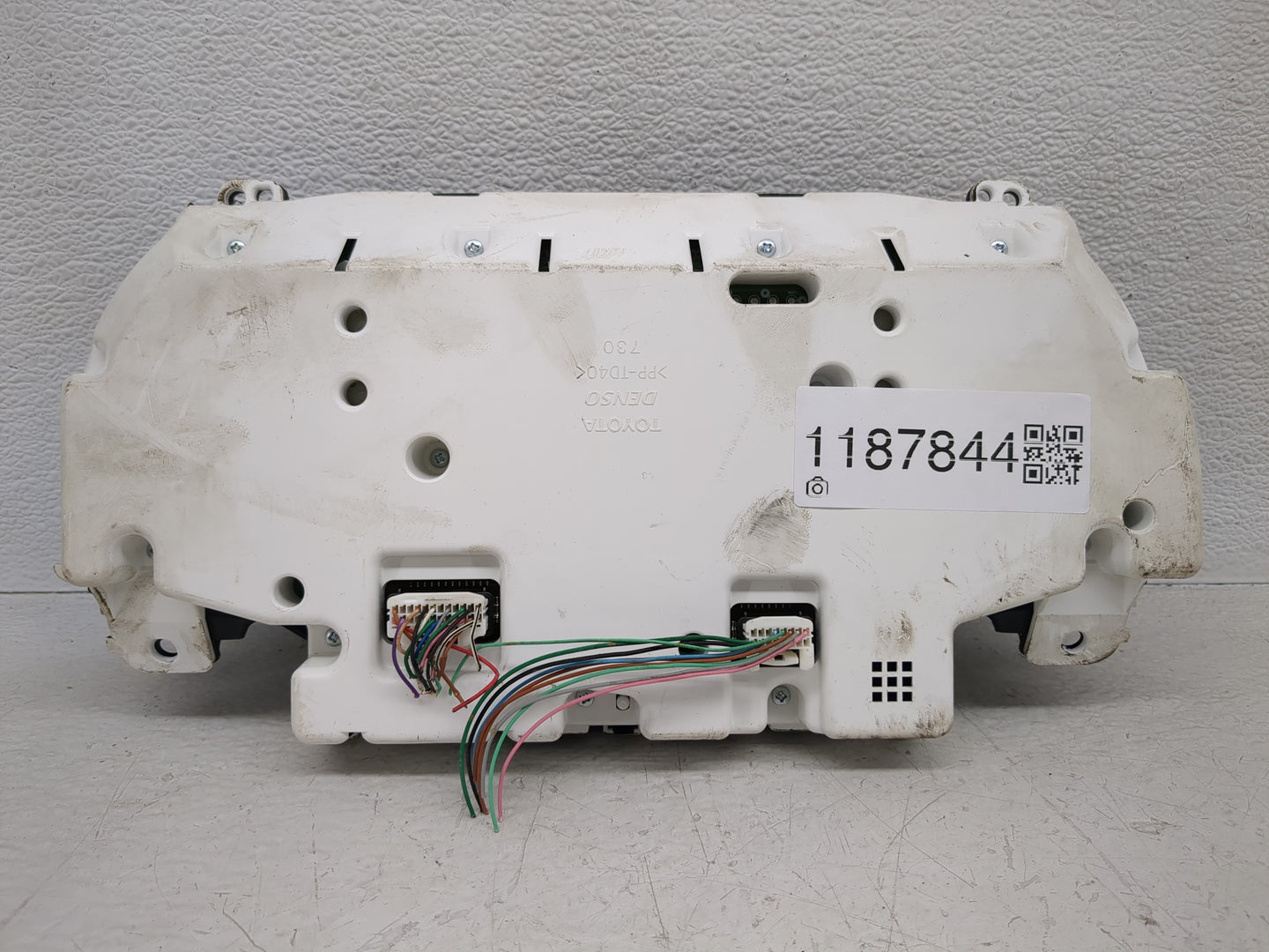 2010 Lexus Es350 Instrument Cluster Speedometer Gauges P/N:83800-33J40 Fits OEM Used Auto Parts - Oemusedautoparts1.com
