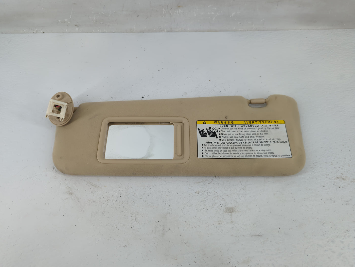 2010-2011 Lexus Es350 Sun Visor Shade Replacement Driver Left Mirror Fits Fits 2010 2011 OEM Used Auto Parts - Oemusedautopa