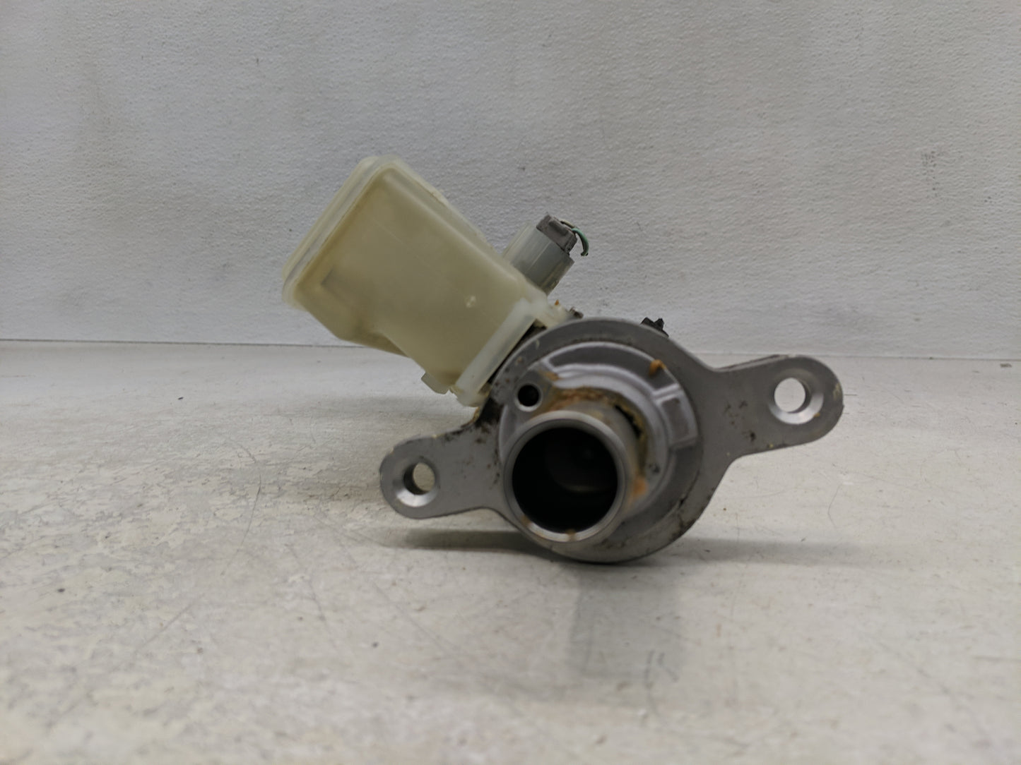 2007-2012 Lexus Es350 Brake Master Cylinder - Oemusedautoparts1.com