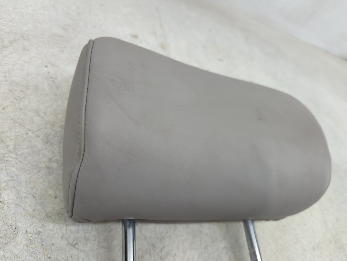 2010 Lexus Es350 Headrest Head Rest Rear Center Seat Fits OEM Used Auto Parts - Oemusedautoparts1.com