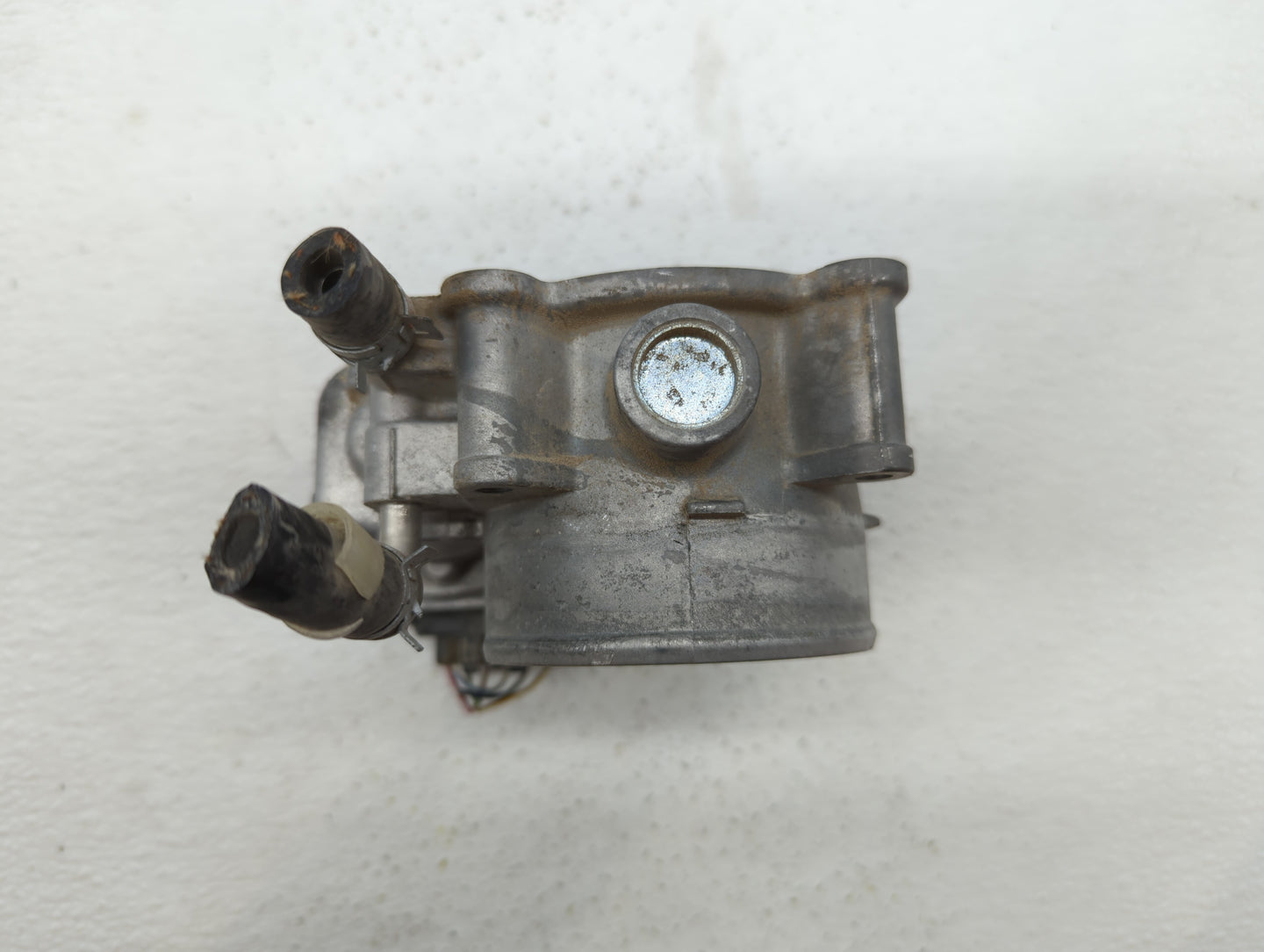 2007-2018 Lexus Es350 Throttle Body P/N:22030-0P050 22030-31030 Fits OEM Used Auto Parts - Oemusedautoparts1.com