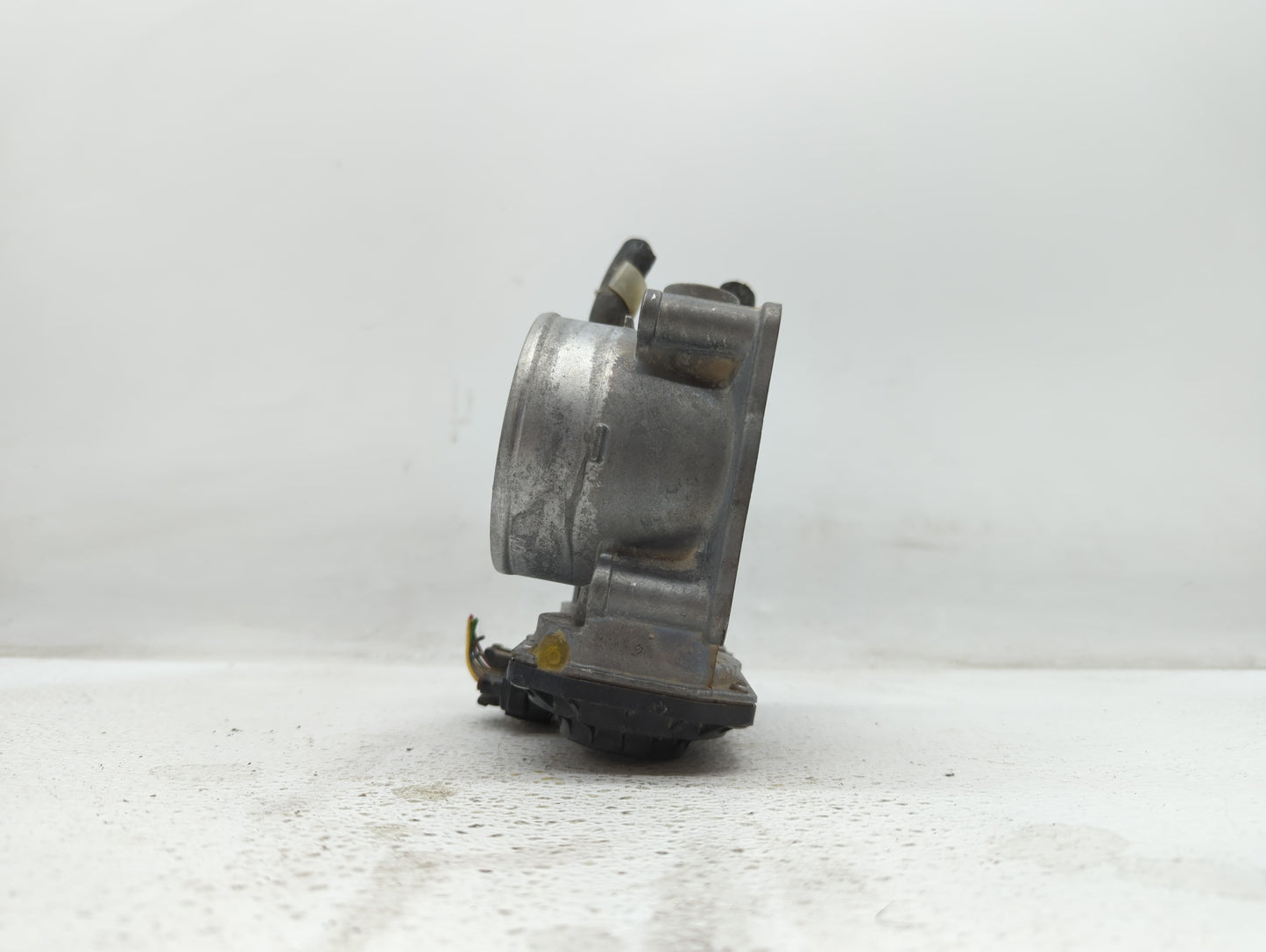 2007-2018 Lexus Es350 Throttle Body P/N:22030-0P050 22030-31030 Fits OEM Used Auto Parts - Oemusedautoparts1.com