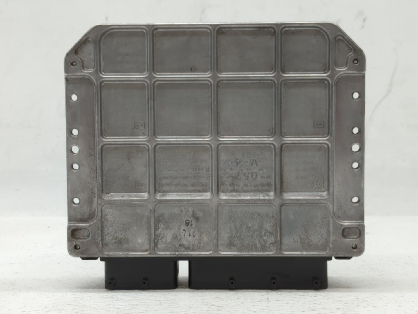 2010 Lexus Es350 PCM Engine Control Computer ECU ECM PCU OEM P/N:89661-33F40 89661-33F41 Fits OEM Used Auto Parts - Oemuseda