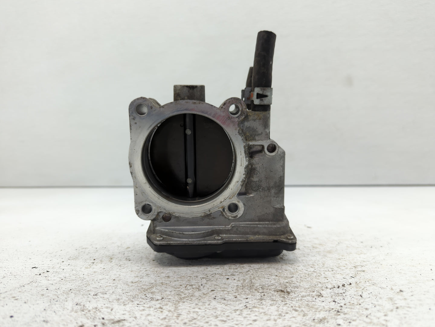 2007-2018 Lexus Es350 Throttle Body P/N:22030-31030 22030-0P050 Fits OEM Used Auto Parts - Oemusedautoparts1.com