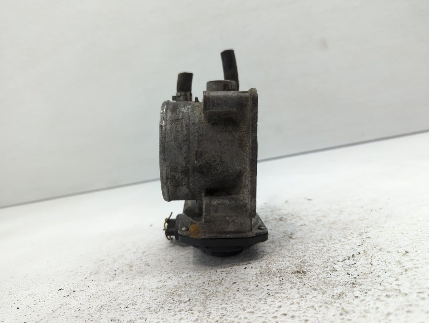 2007-2018 Lexus Es350 Throttle Body P/N:22030-31030 22030-0P050 Fits OEM Used Auto Parts - Oemusedautoparts1.com