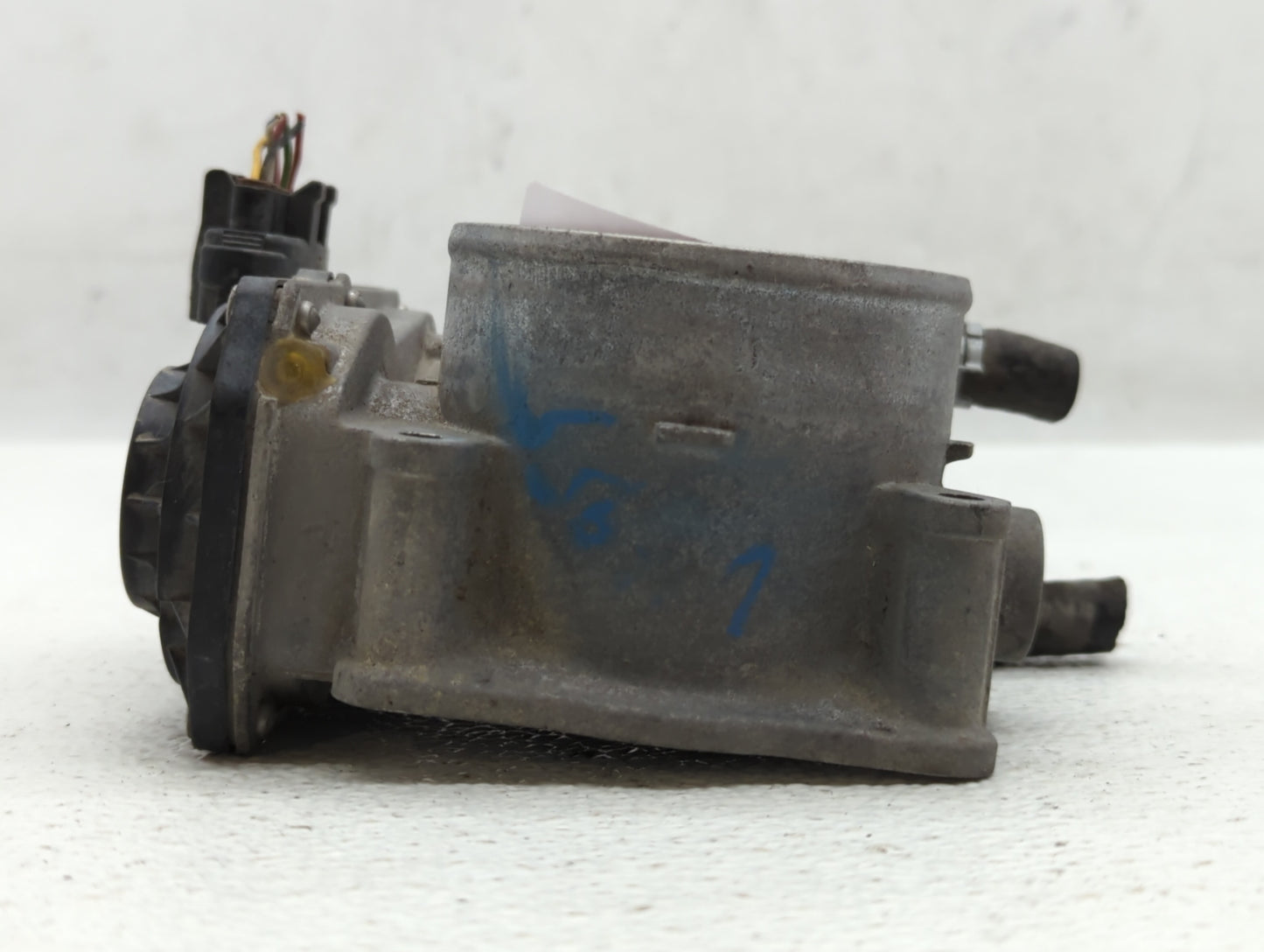 2007-2018 Lexus Es350 Throttle Body P/N:22030-31030 Fits OEM Used Auto Parts - Oemusedautoparts1.com