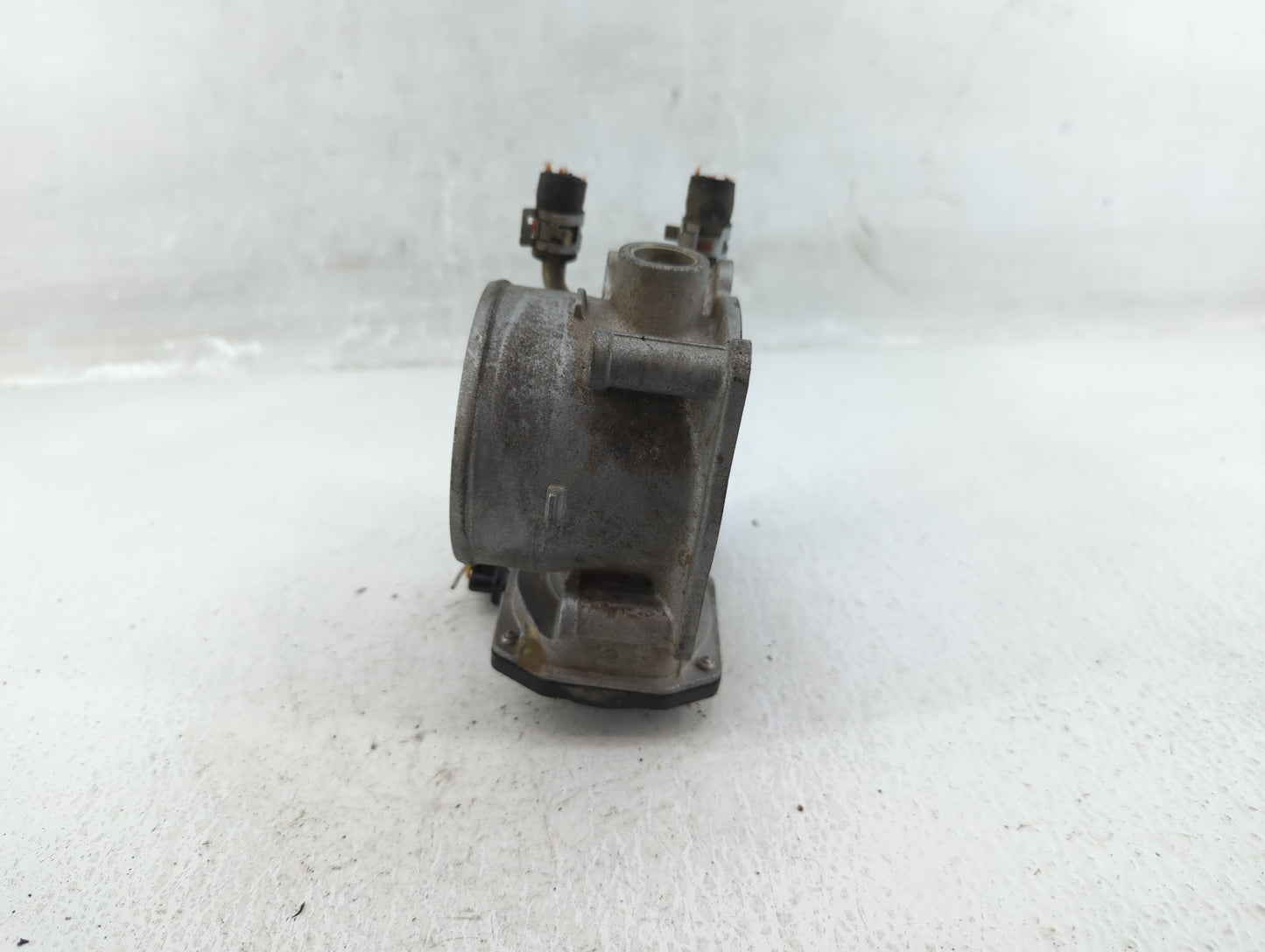 2007-2018 Lexus Es350 Throttle Body P/N:22030-31030 Fits OEM Used Auto Parts - Oemusedautoparts1.com