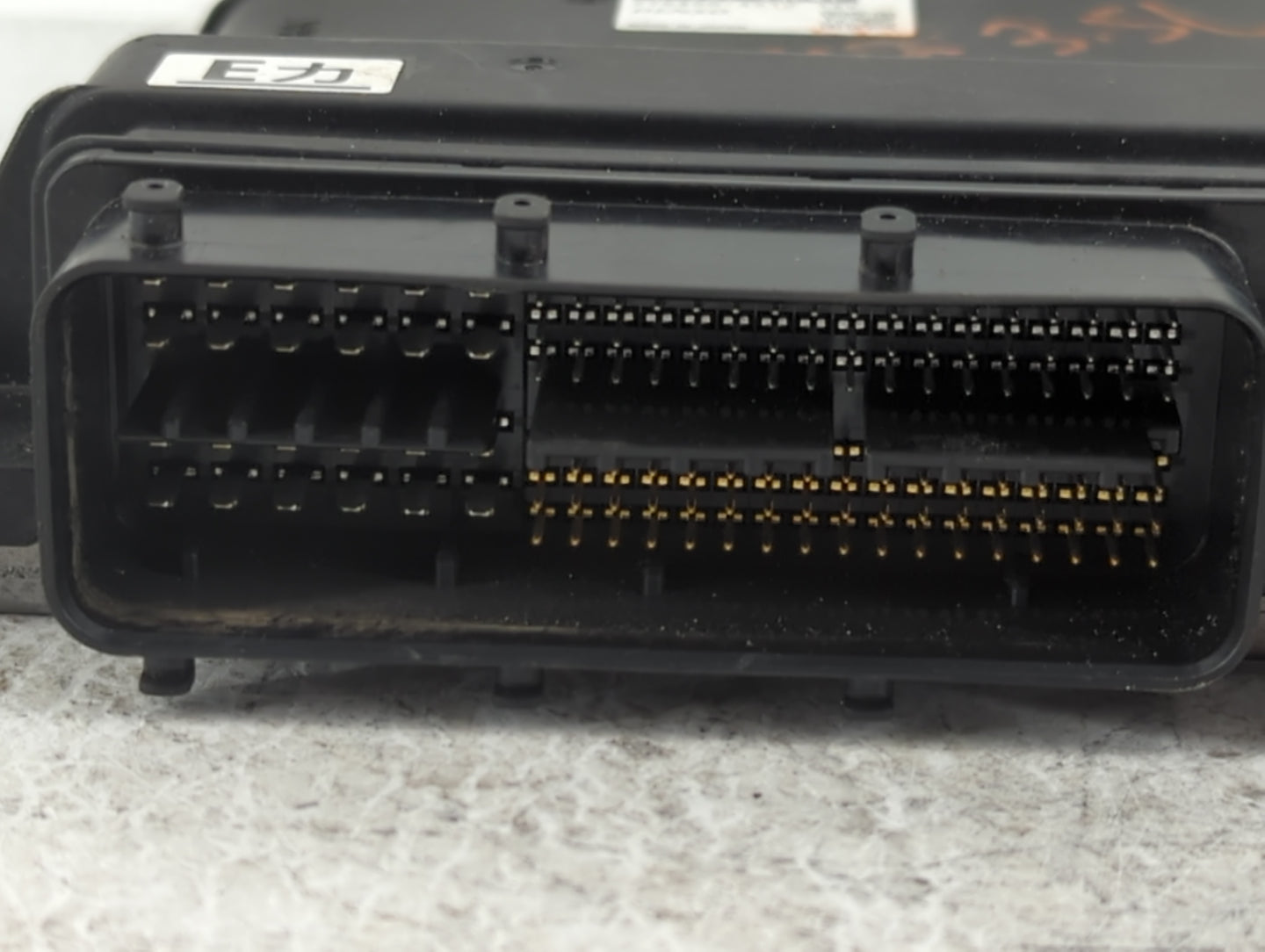 2010 Lexus Es350 PCM Engine Control Computer ECU ECM PCU OEM P/N:89661-33F40 Fits OEM Used Auto Parts - Oemusedautoparts1.co
