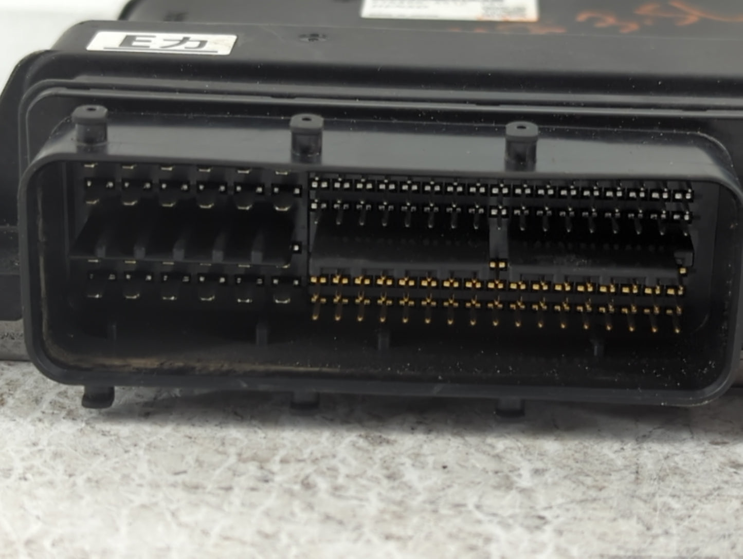 2010 Lexus Es350 PCM Engine Control Computer ECU ECM PCU OEM P/N:89661-33F40 Fits OEM Used Auto Parts - Oemusedautoparts1.co