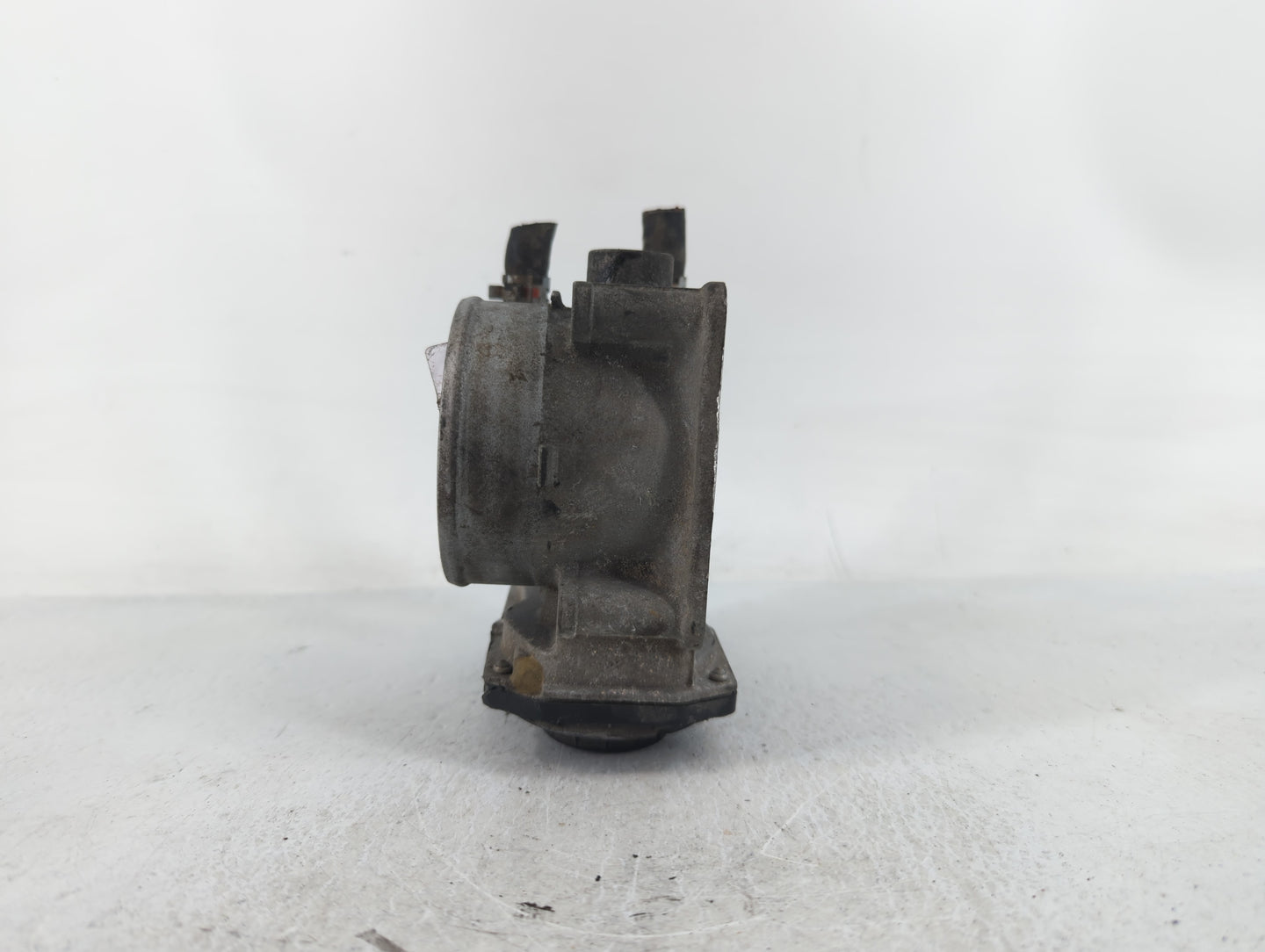 2007-2018 Lexus Es350 Throttle Body P/N:22030-31030 Fits OEM Used Auto Parts - Oemusedautoparts1.com