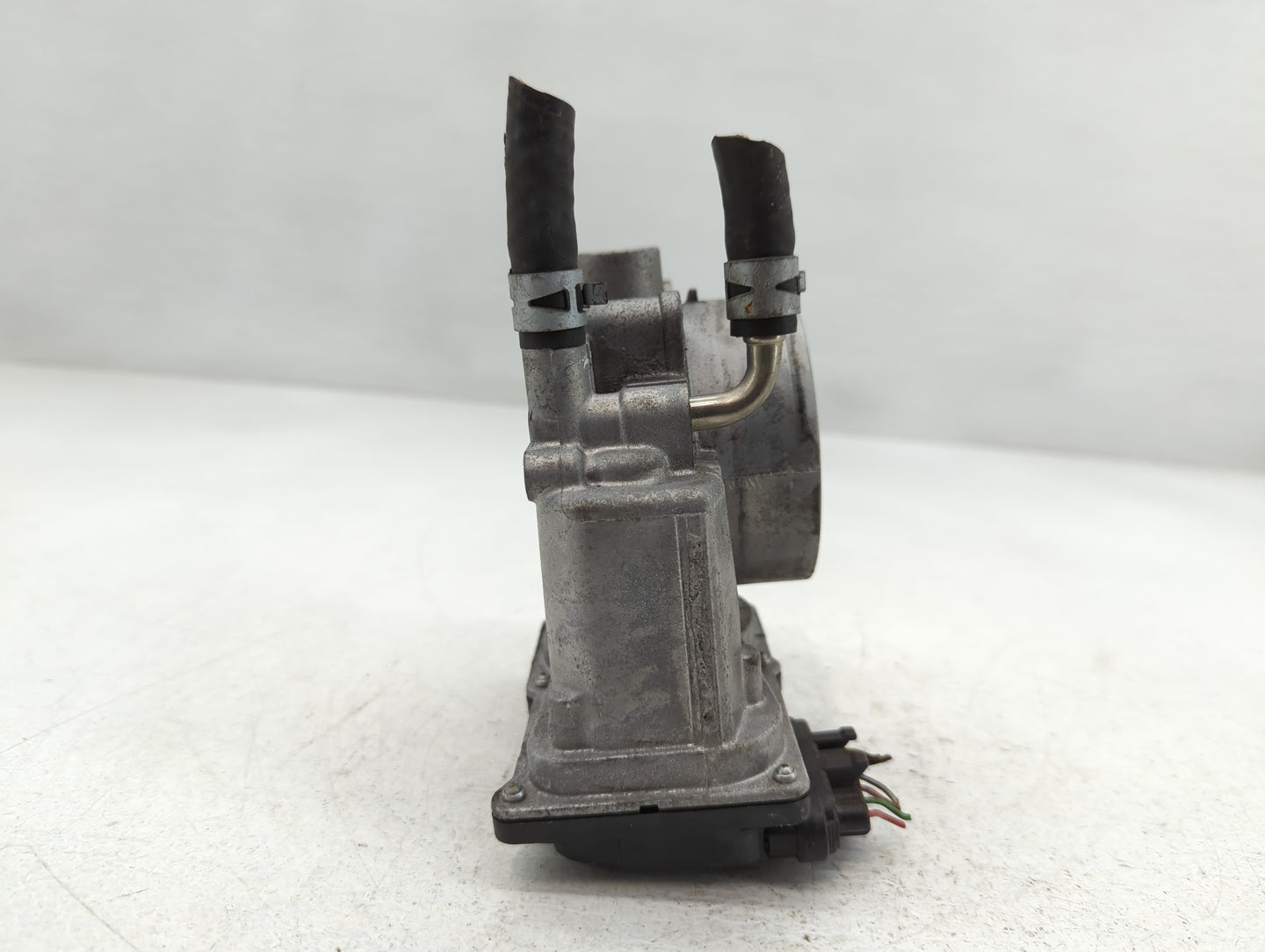 2007-2018 Lexus Es350 Throttle Body P/N:22030-31030 Fits OEM Used Auto Parts - Oemusedautoparts1.com