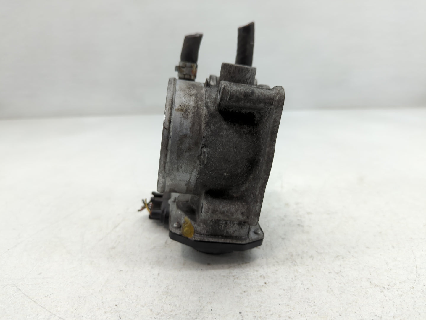 2007-2018 Lexus Es350 Throttle Body P/N:22030-31030 Fits OEM Used Auto Parts - Oemusedautoparts1.com