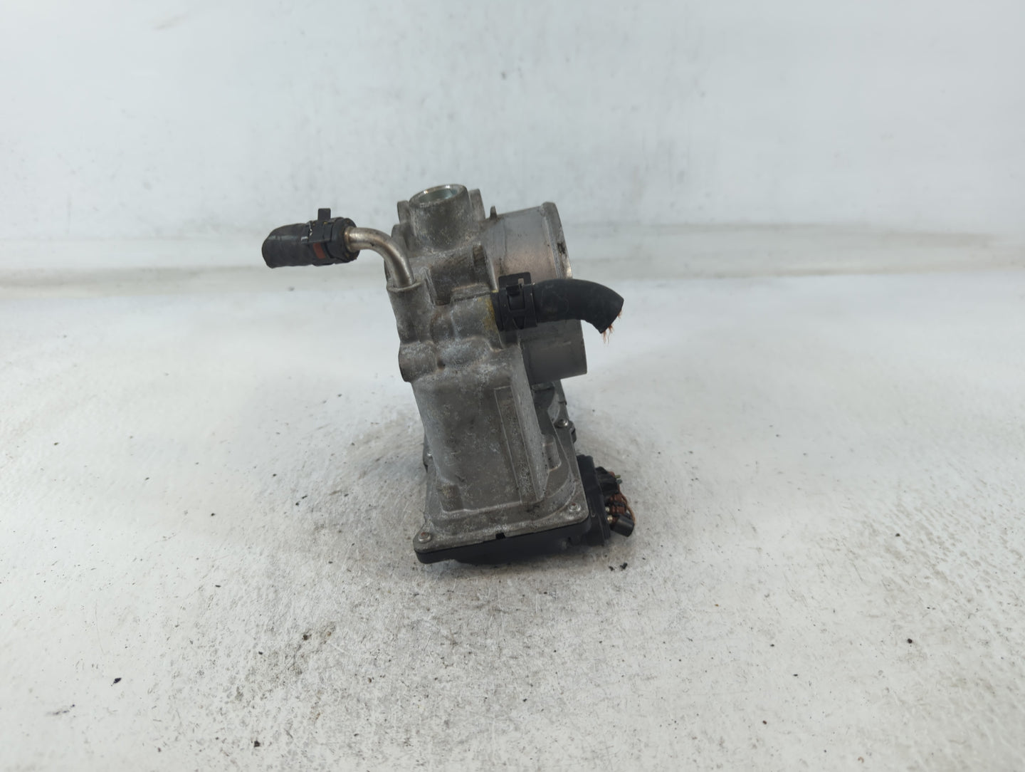 2006-2015 Lexus Is250 Throttle Body P/N:02984Z 0E07, 22030-31020 Fits Fits 2006 2007 2008 2009 2010 2011 2012 2013 2014 2015