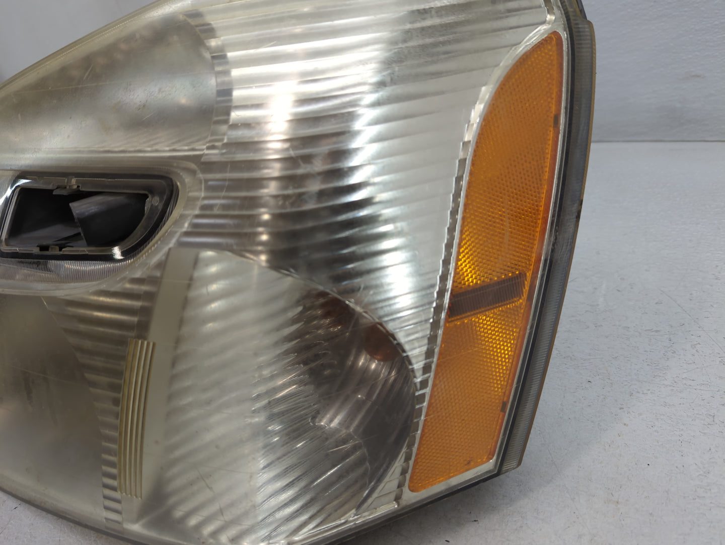 2006-2010 Lexus Is250 Passenger Right Oem Fog Light Lamp - Oemusedautoparts1.com