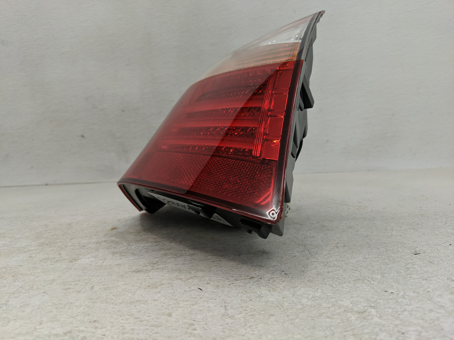 2010-2012 Lexus Ls460 Tail Light Assembly Driver Left OEM Fits Fits 2010 2011 2012 OEM Used Auto Parts - Oemusedautoparts1.c