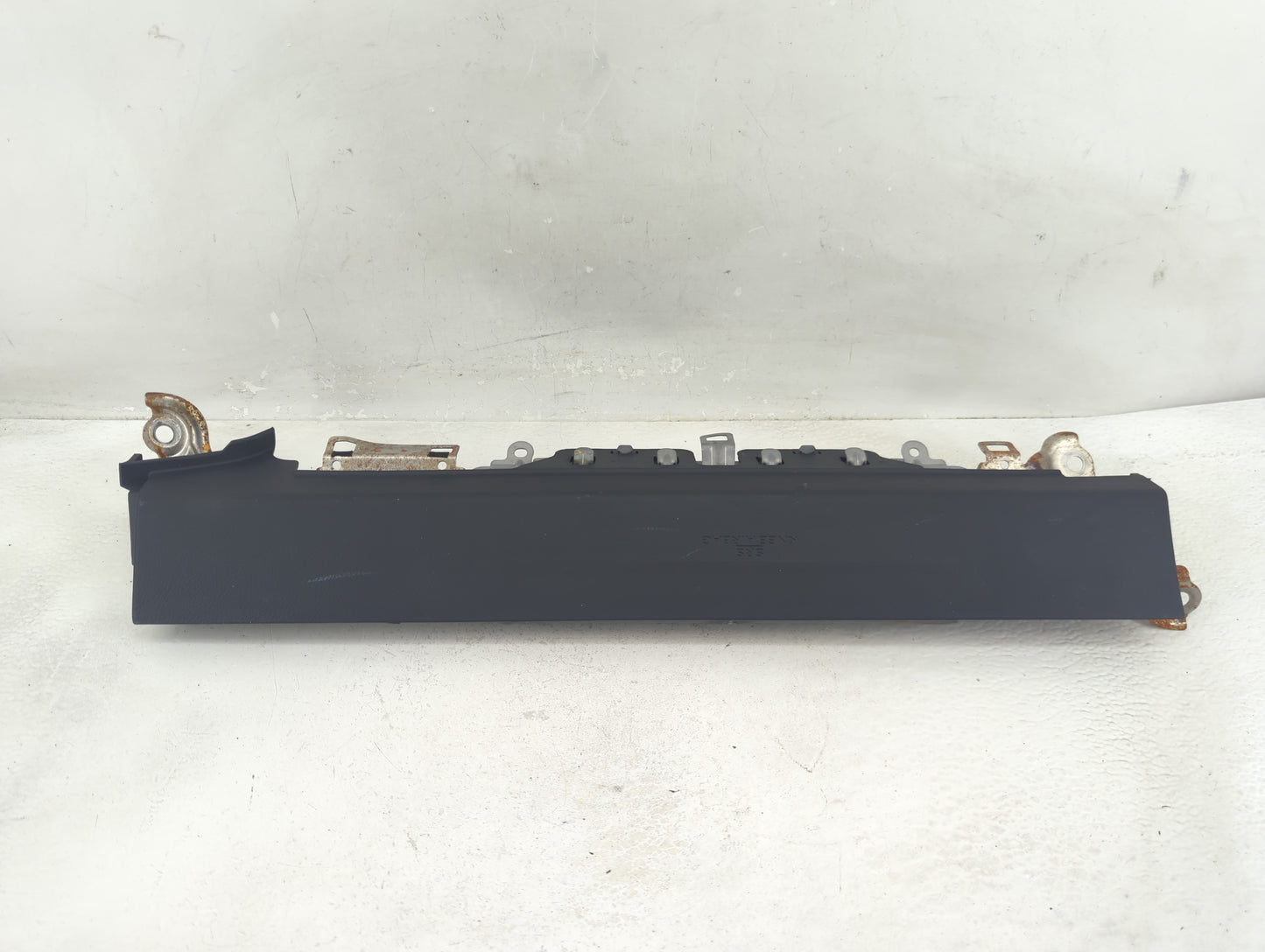 2010-2012 Lexus Rx350 Air Bag Passenger Right Knee OEM P/N:A-95682442 Fits Fits 2010 2011 2012 OEM Used Auto Parts - Oemused
