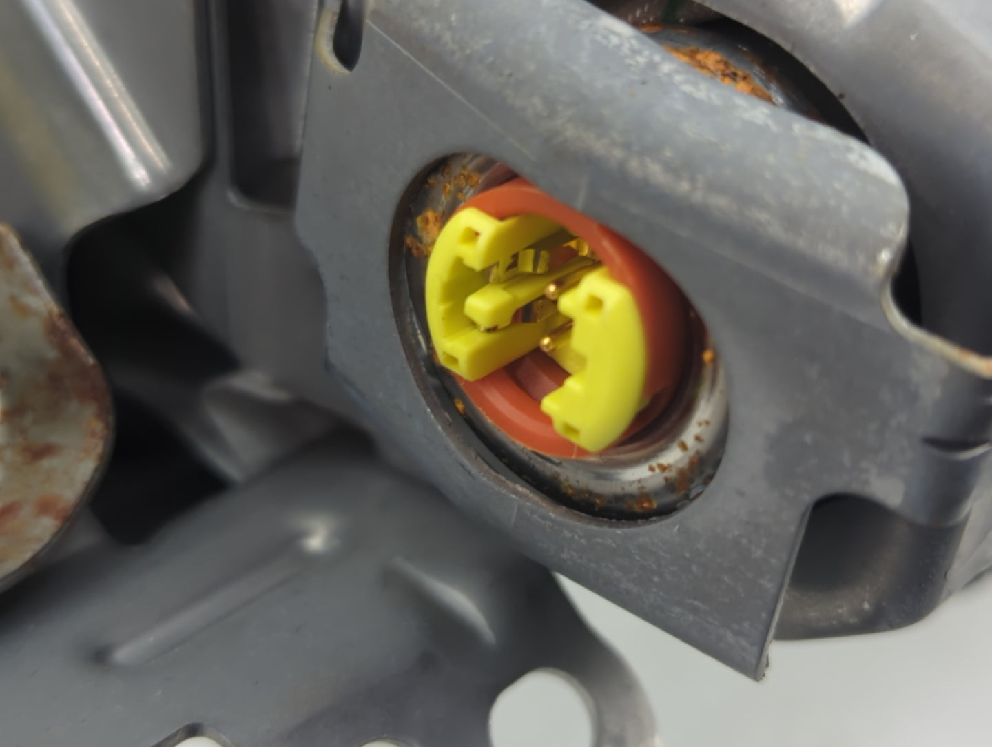 2010-2012 Lexus Rx350 Air Bag Passenger Right Knee OEM P/N:A-95682442 Fits Fits 2010 2011 2012 OEM Used Auto Parts - Oemused