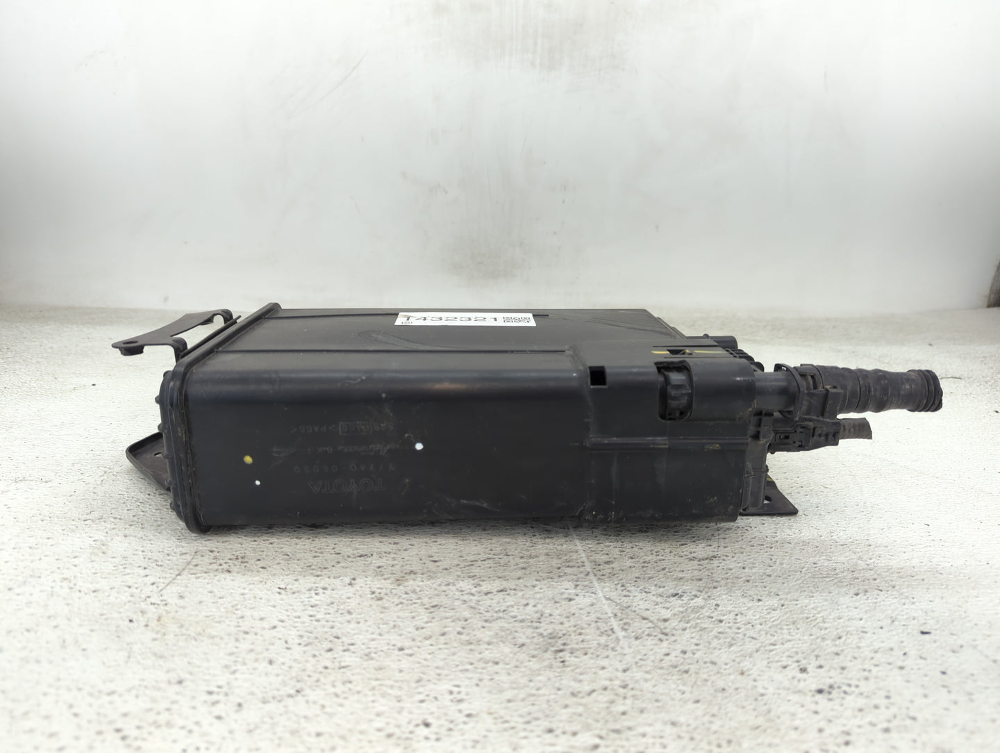 2010 Lexus Rx350 Fuel Vapor Charcoal Canister - Oemusedautoparts1.com