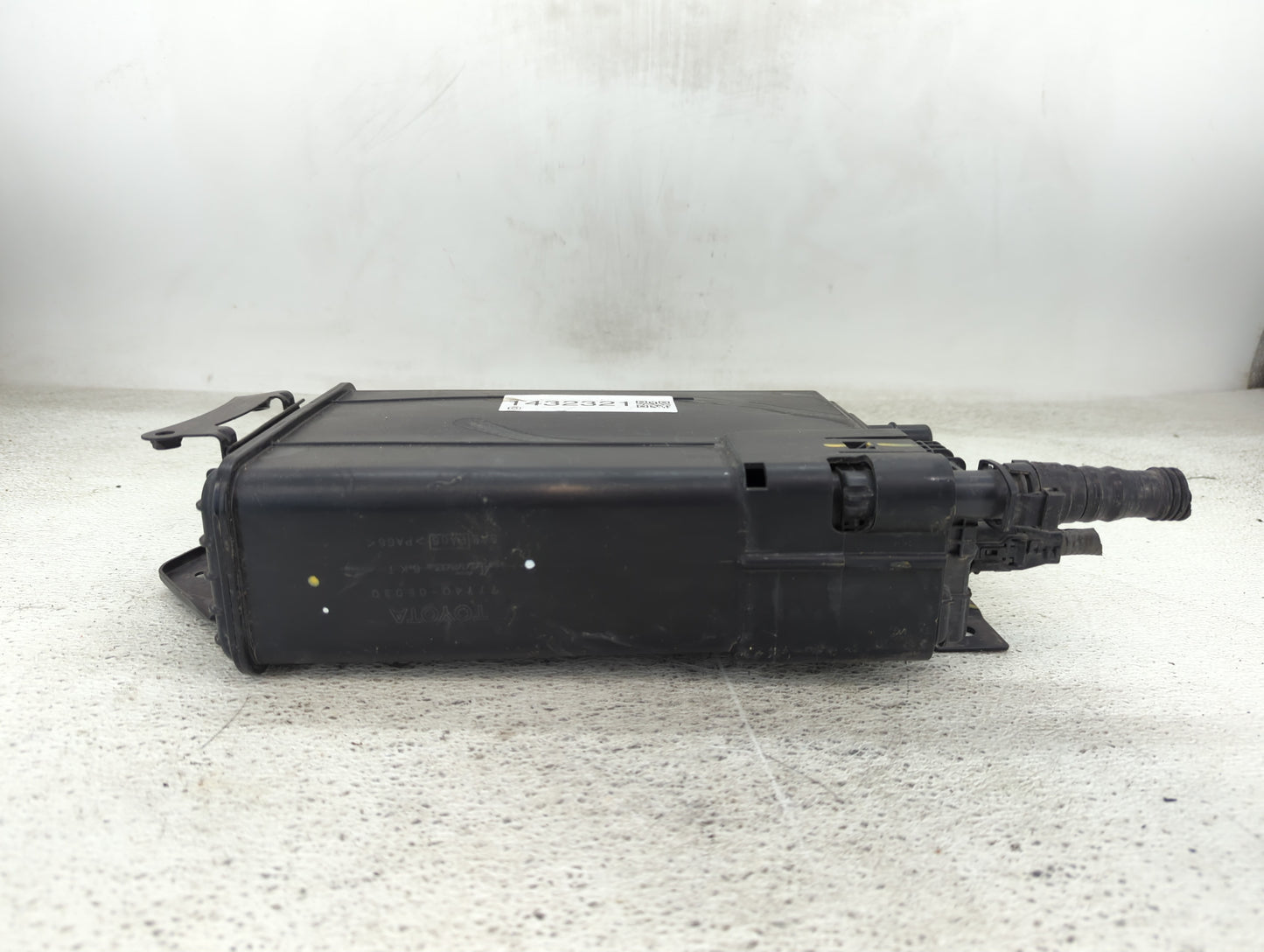 2010 Lexus Rx350 Fuel Vapor Charcoal Canister - Oemusedautoparts1.com