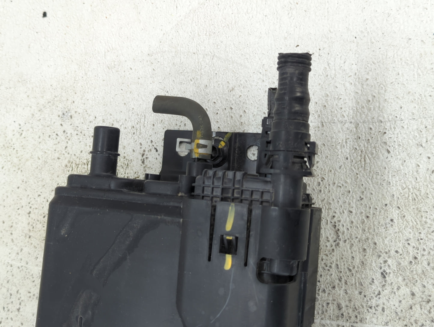 2010 Lexus Rx350 Fuel Vapor Charcoal Canister - Oemusedautoparts1.com