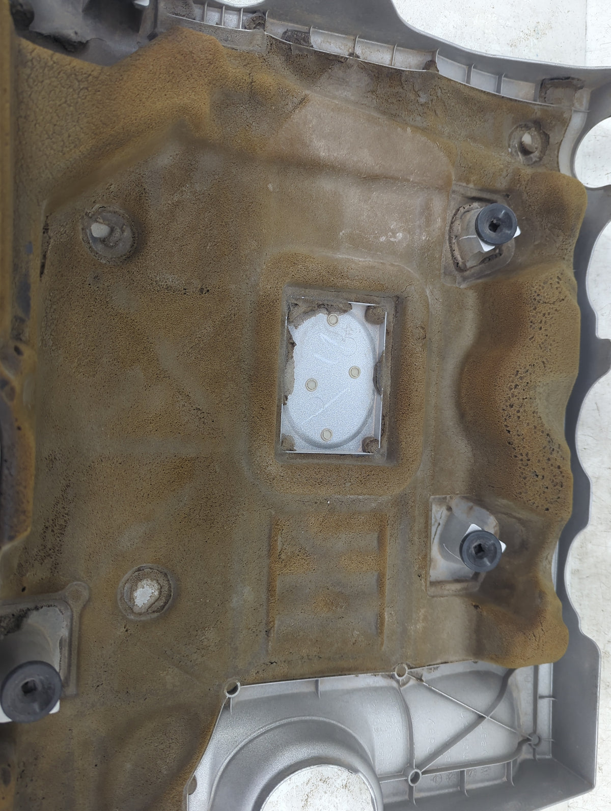 2010 Lexus Rx350 Engine Cover - Oemusedautoparts1.com