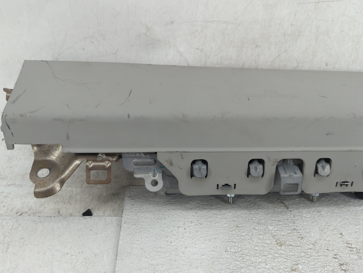 2010 Lexus Rx350 Air Bag Driver Left Knee OEM P/N:3038315O9M77 B14V19042557 Fits OEM Used Auto Parts - Oemusedautoparts1.com