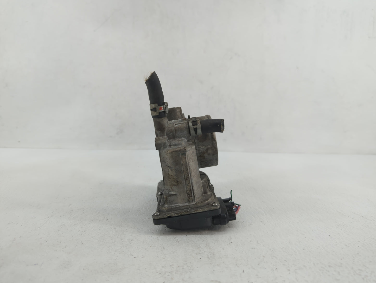 2007-2015 Lexus Rx350 Throttle Body P/N:22030-0T080 22030-0P050 Fits OEM Used Auto Parts - Oemusedautoparts1.com