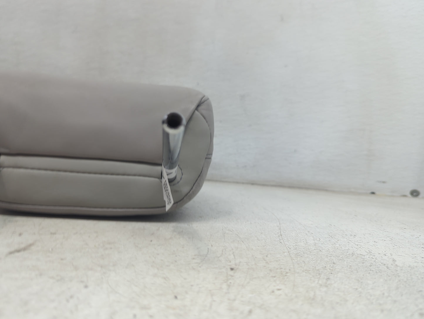 2010 Lexus Rx450 Headrest Head Rest Front Driver Passenger Seat Fits OEM Used Auto Parts - Oemusedautoparts1.com